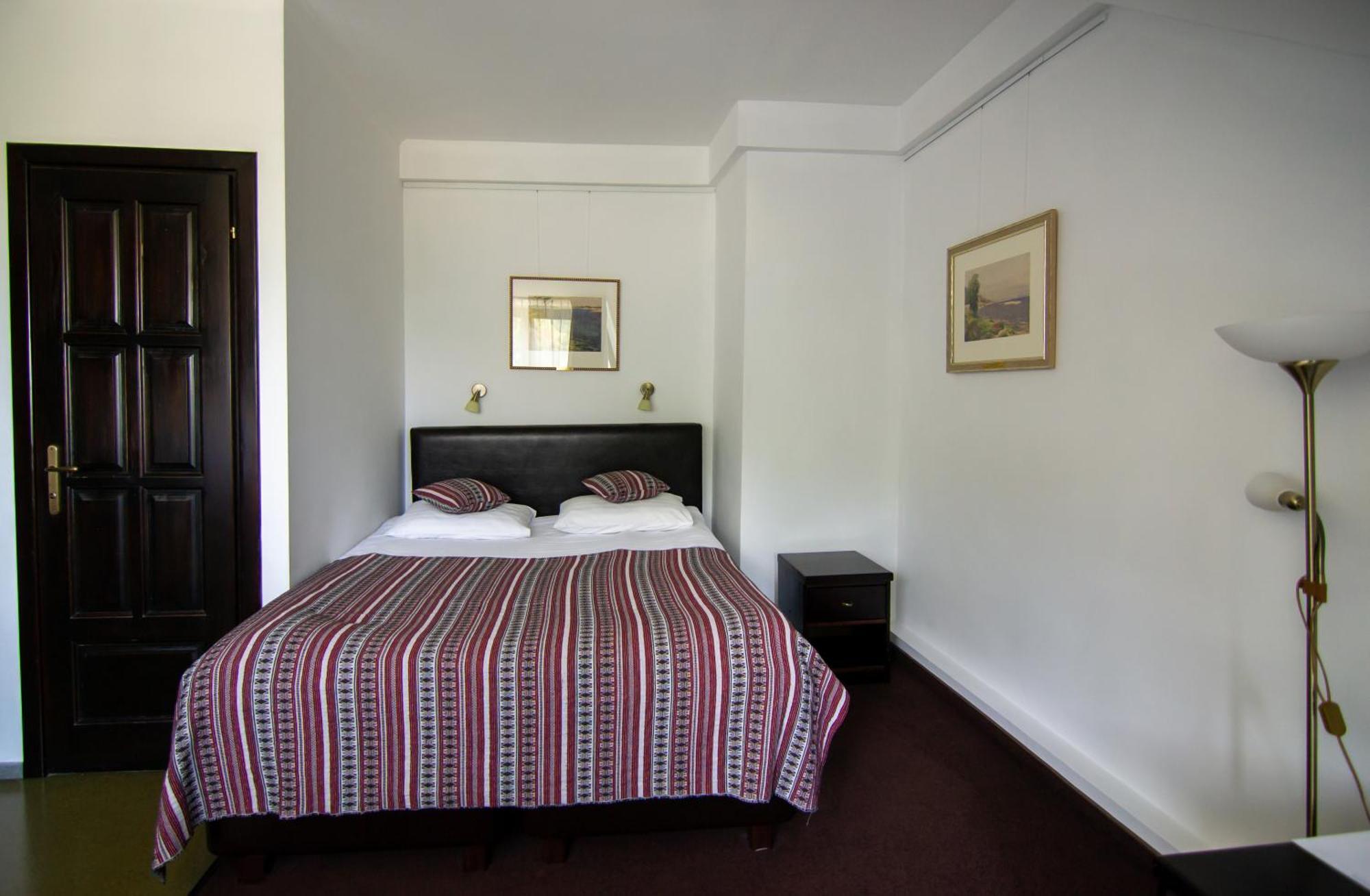 Knyazha Hora Hotel Kaniv Quarto foto