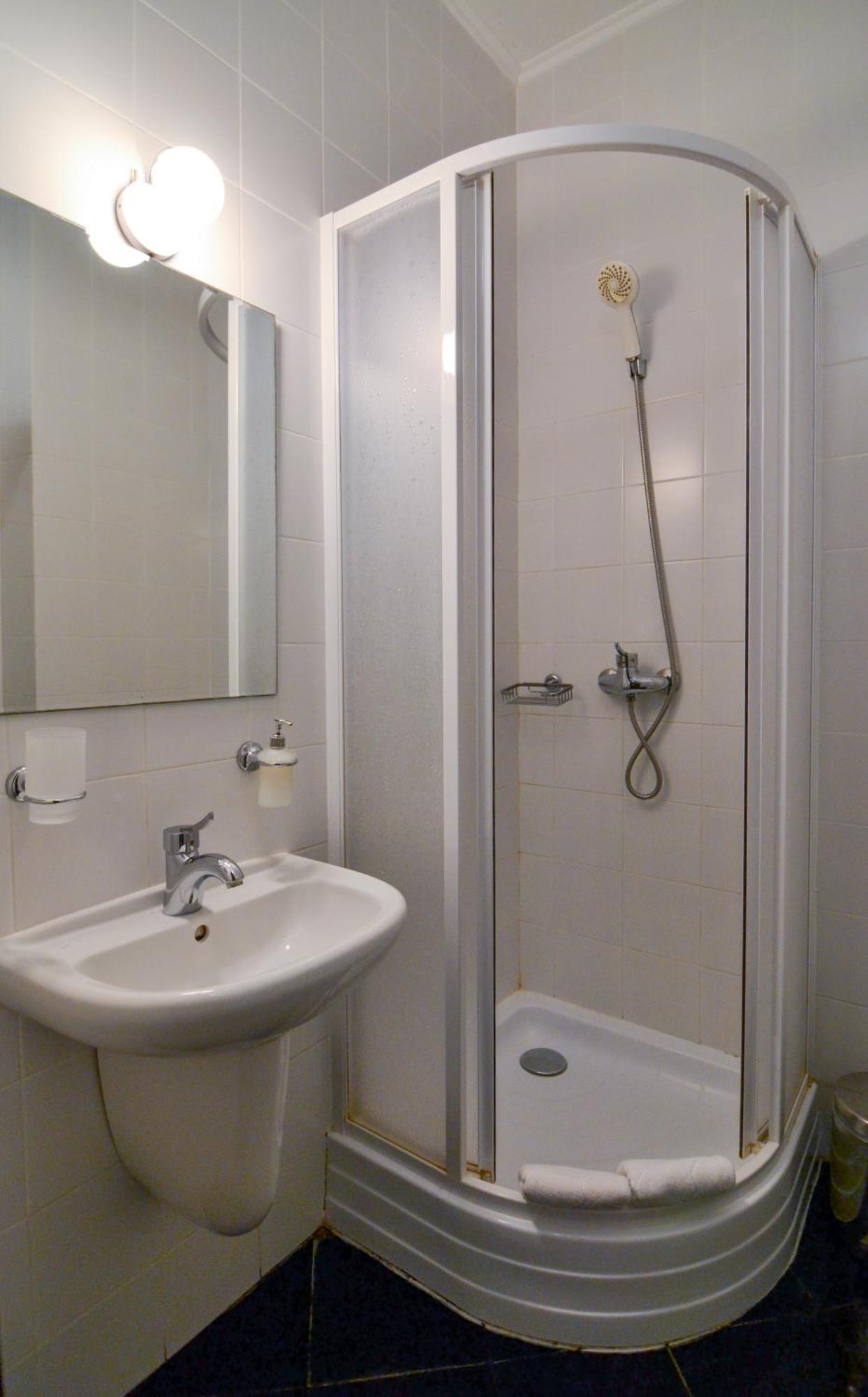 Knyazha Hora Hotel Kaniv Quarto foto