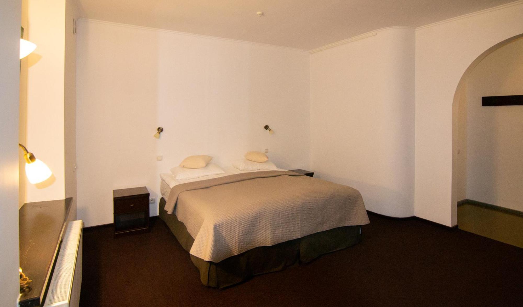 Knyazha Hora Hotel Kaniv Quarto foto
